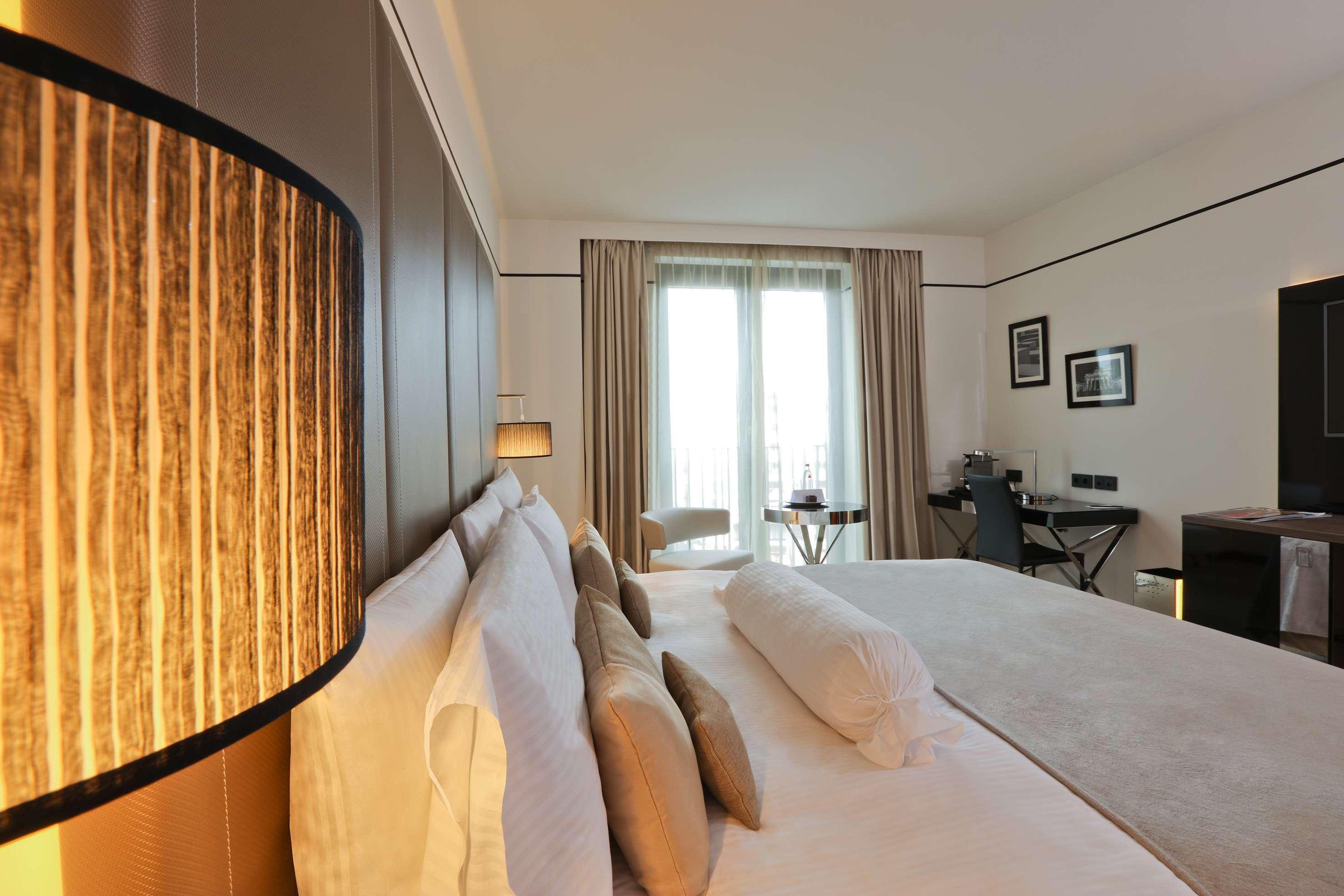 Hotel Meliá Berlino Esterno foto