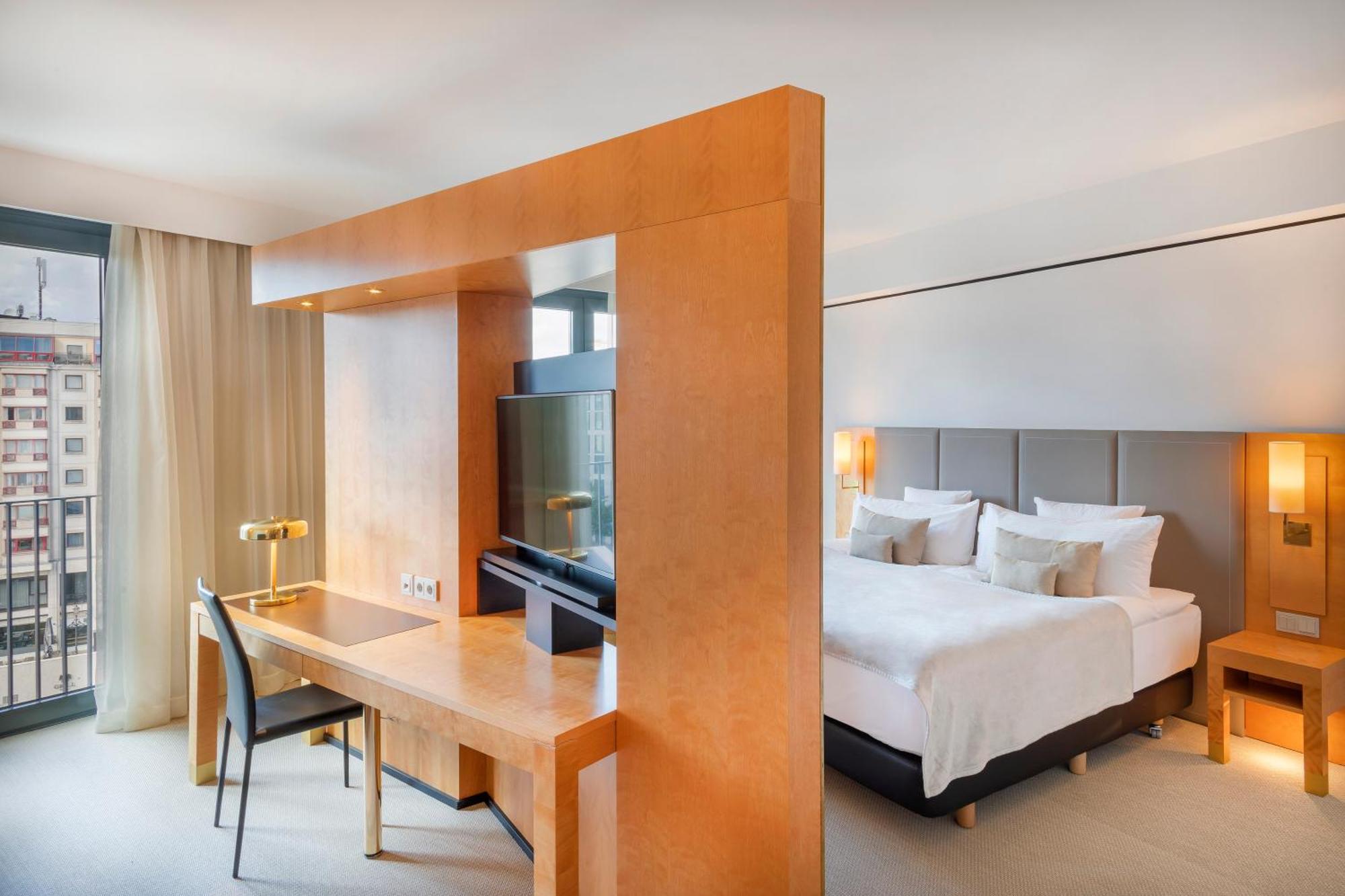 Hotel Meliá Berlino Esterno foto